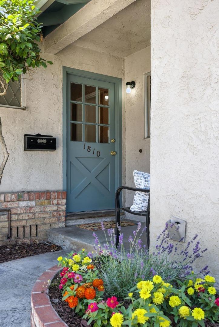Detail Gallery Image 3 of 22 For 1810 Foxworthy Ave, San Jose,  CA 95124 - 3 Beds | 2 Baths
