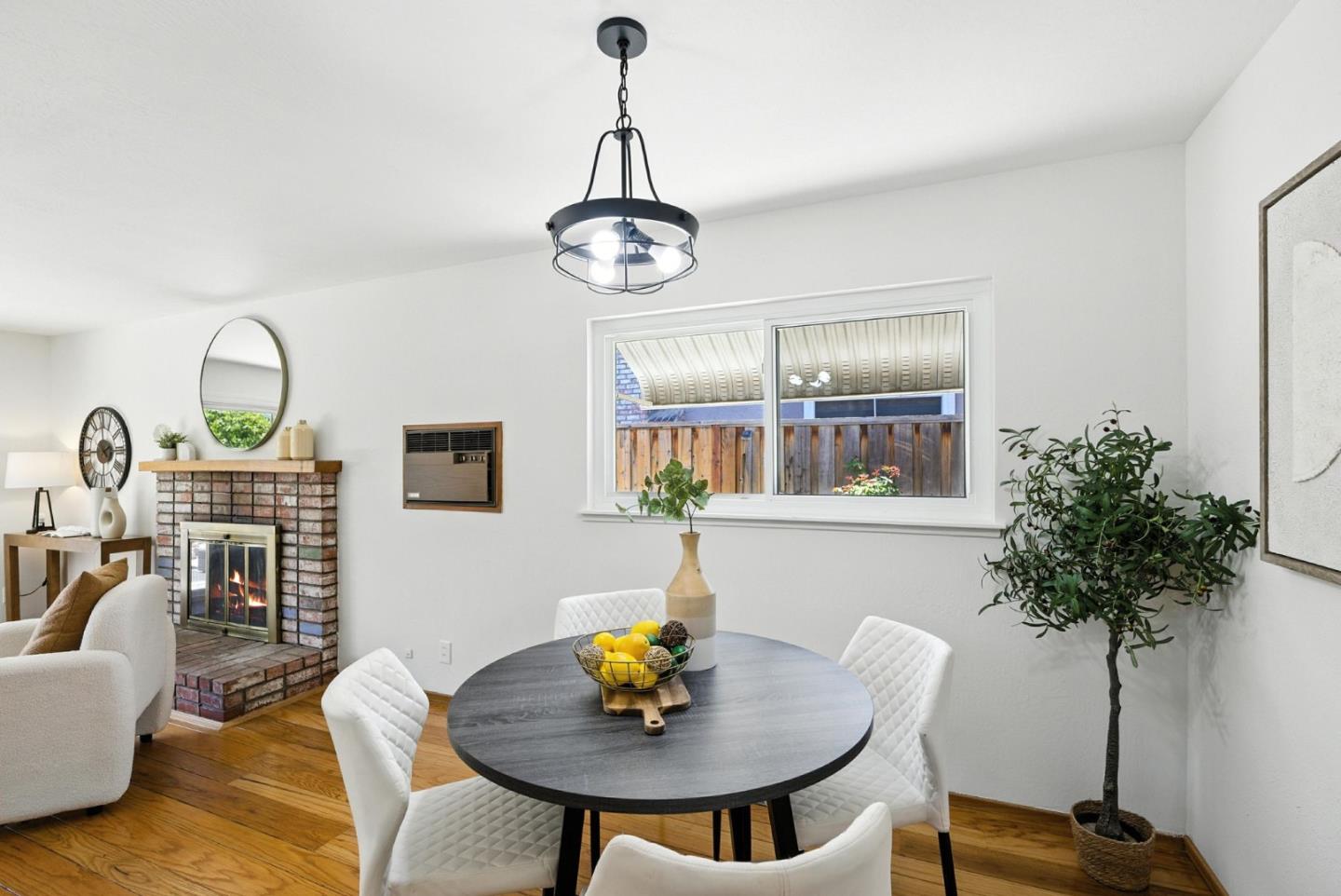 Detail Gallery Image 8 of 22 For 1810 Foxworthy Ave, San Jose,  CA 95124 - 3 Beds | 2 Baths