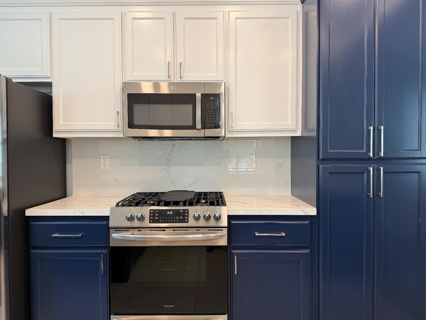 Detail Gallery Image 12 of 44 For 4313 Watson Cir, Santa Clara,  CA 95054 - 3 Beds | 2/1 Baths