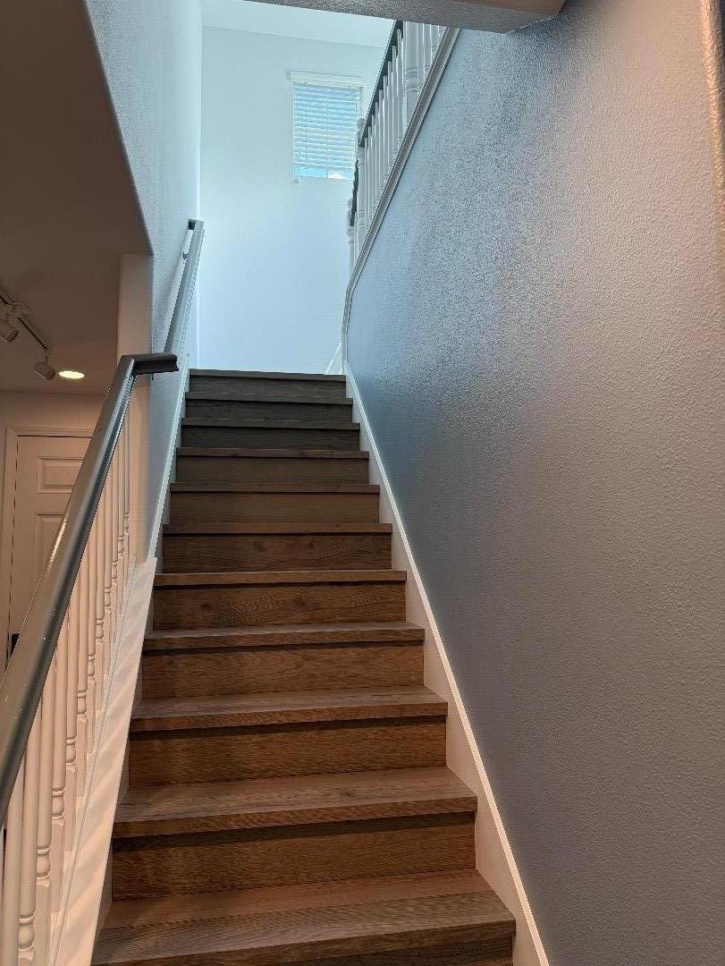 Detail Gallery Image 6 of 44 For 4313 Watson Cir, Santa Clara,  CA 95054 - 3 Beds | 2/1 Baths