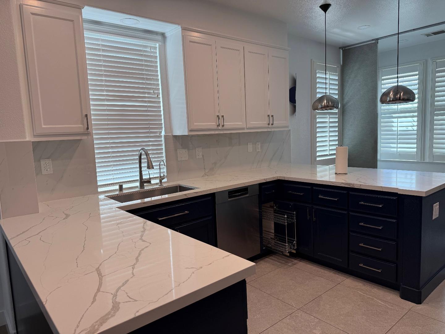 Detail Gallery Image 8 of 44 For 4313 Watson Cir, Santa Clara,  CA 95054 - 3 Beds | 2/1 Baths