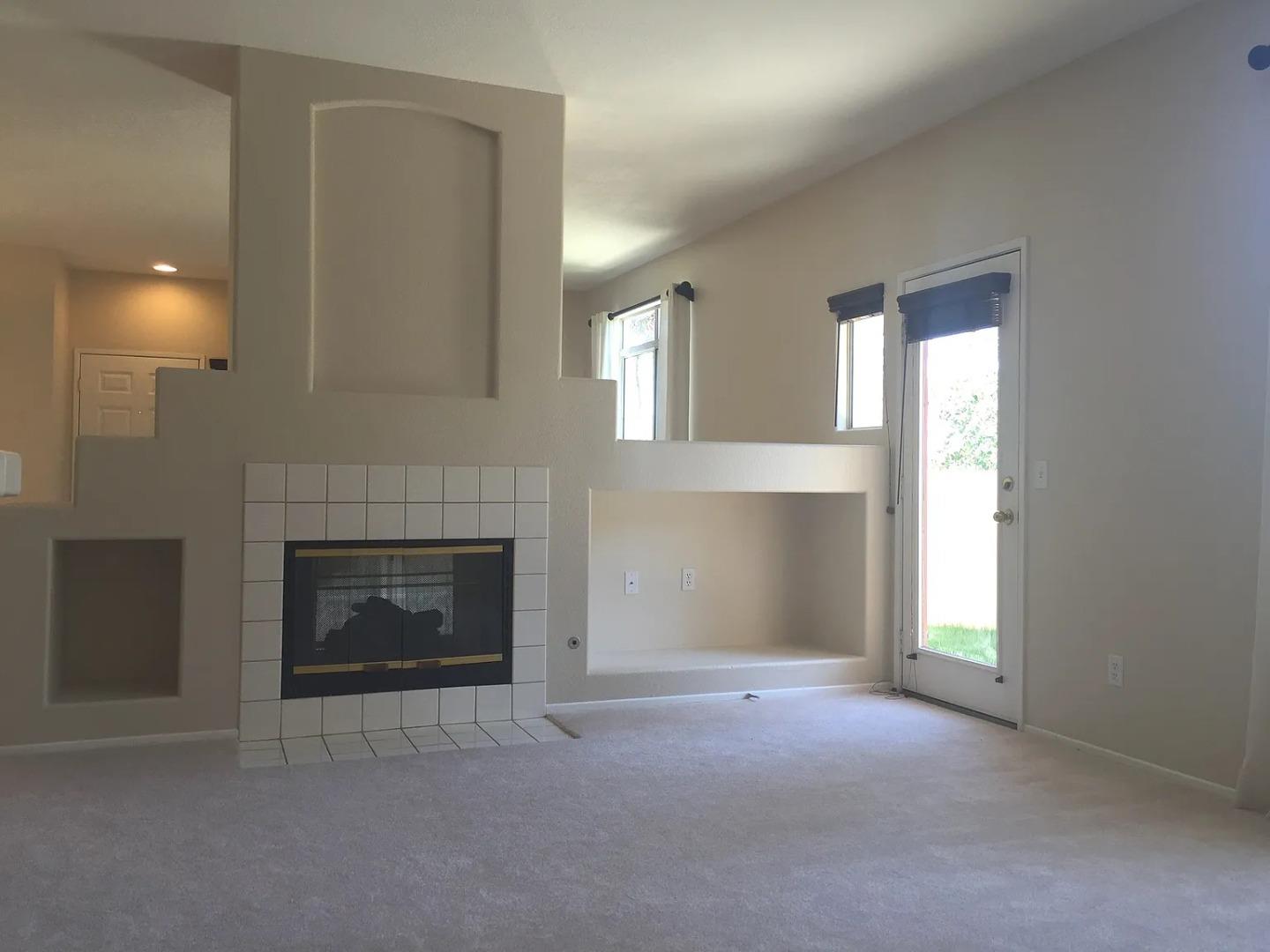 Detail Gallery Image 3 of 12 For 11970 Black Mountain Rd, San Diego,  CA 92129 - 3 Beds | 2/1 Baths