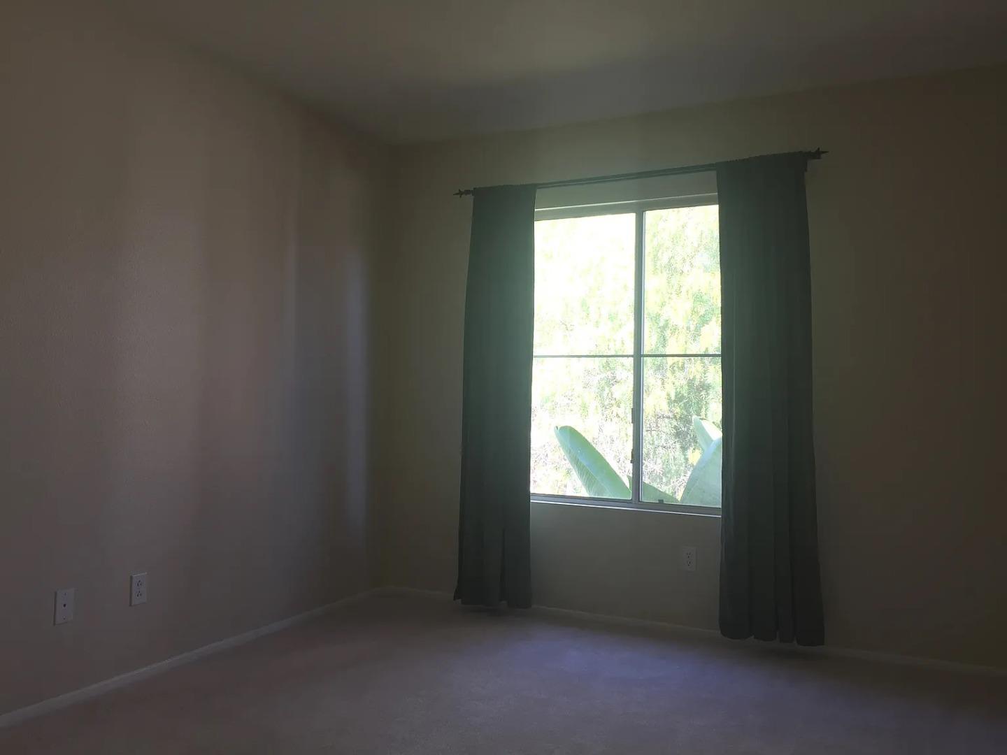 Detail Gallery Image 8 of 12 For 11970 Black Mountain Rd, San Diego,  CA 92129 - 3 Beds | 2/1 Baths