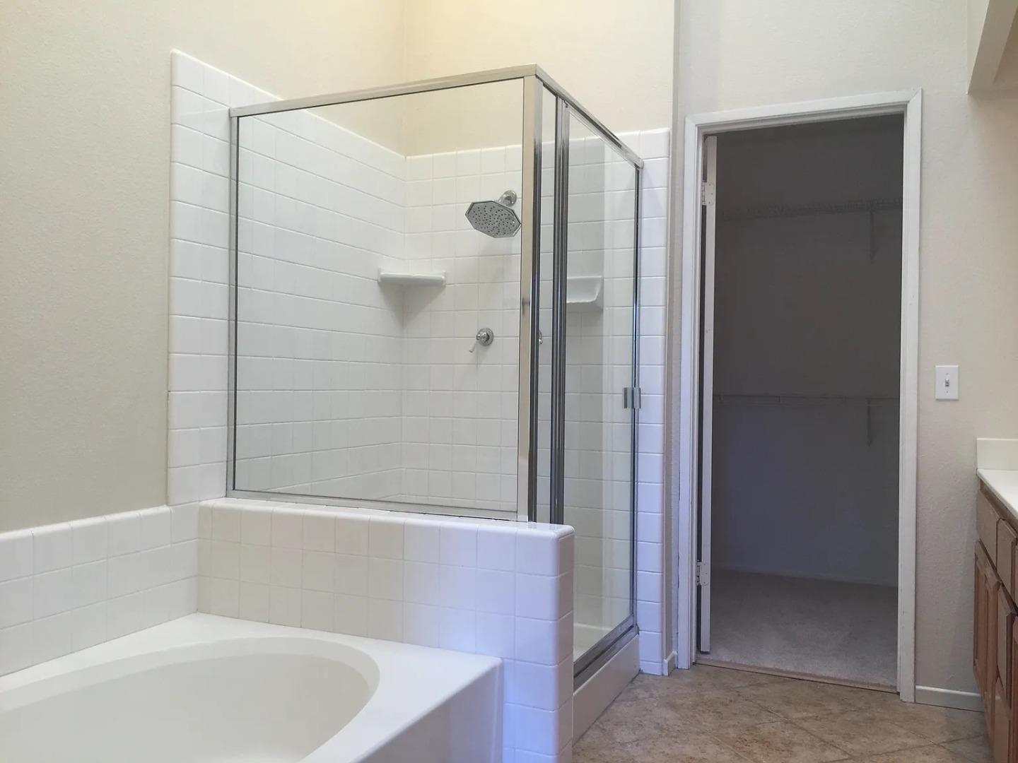 Detail Gallery Image 9 of 12 For 11970 Black Mountain Rd, San Diego,  CA 92129 - 3 Beds | 2/1 Baths