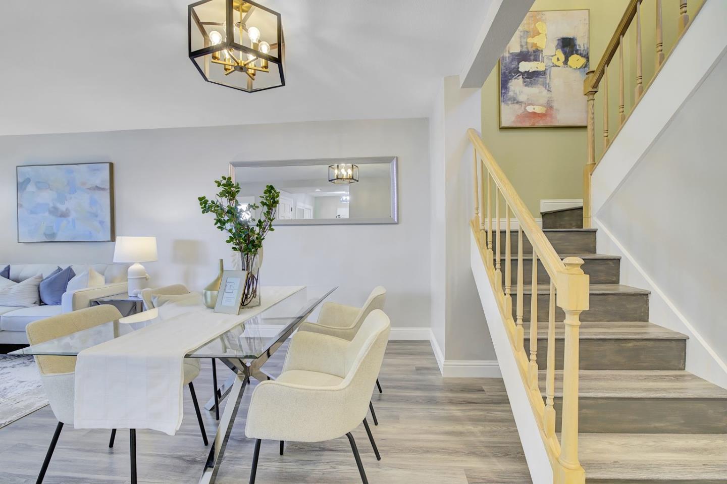 Detail Gallery Image 18 of 39 For 19980 Portal Plz, Cupertino,  CA 95014 - 2 Beds | 2/1 Baths