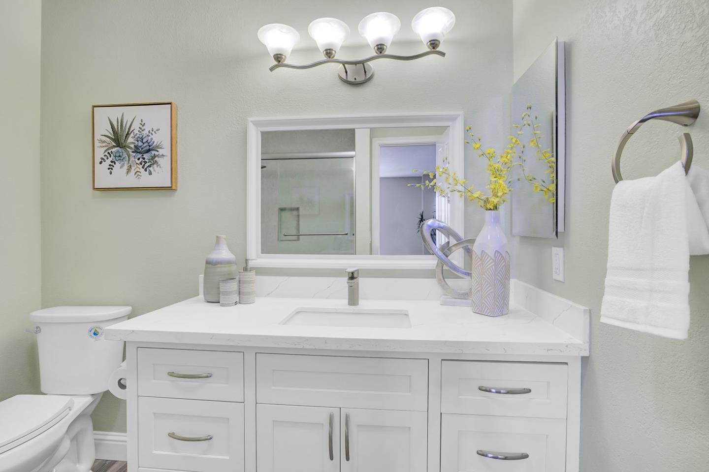 Detail Gallery Image 24 of 39 For 19980 Portal Plz, Cupertino,  CA 95014 - 2 Beds | 2/1 Baths