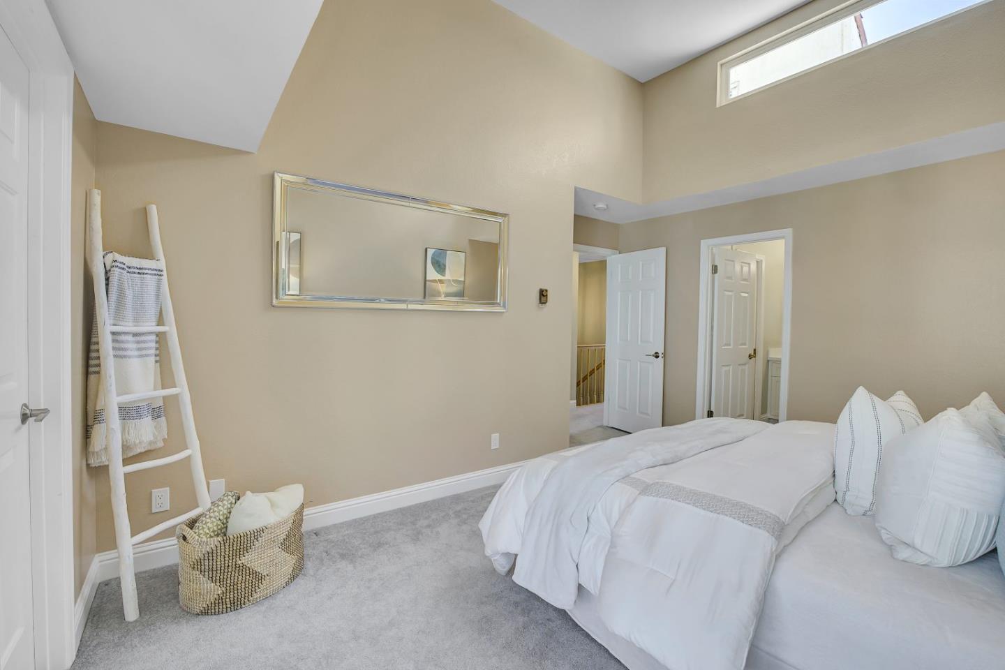 Detail Gallery Image 27 of 39 For 19980 Portal Plz, Cupertino,  CA 95014 - 2 Beds | 2/1 Baths
