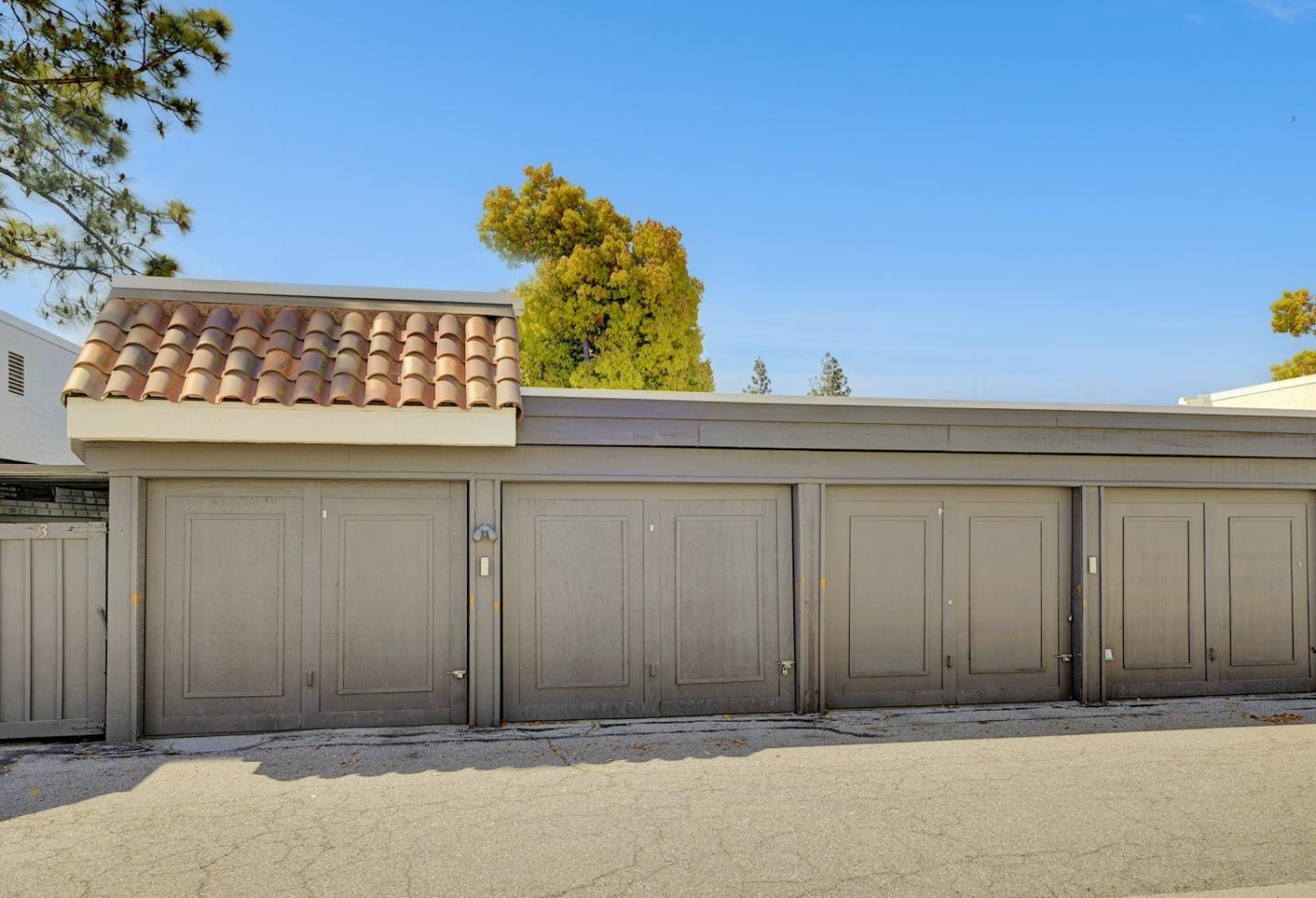 Detail Gallery Image 34 of 39 For 19980 Portal Plz, Cupertino,  CA 95014 - 2 Beds | 2/1 Baths