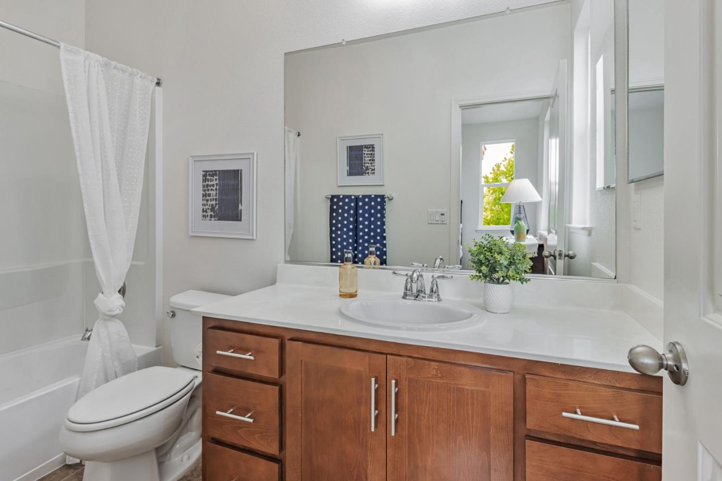 Detail Gallery Image 21 of 39 For 1768 Lee Way, Milpitas,  CA 95035 - 3 Beds | 3 Baths