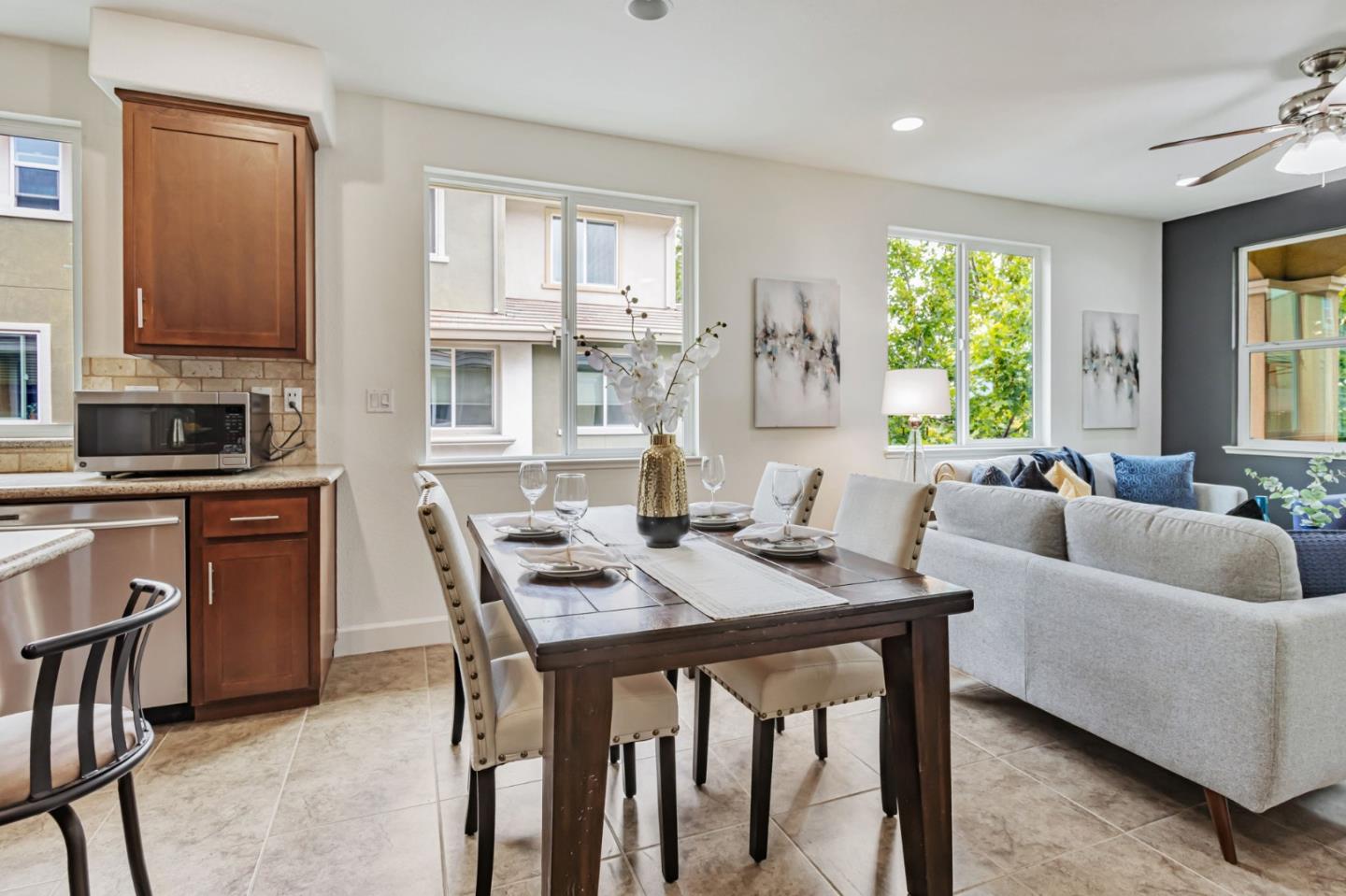 Detail Gallery Image 4 of 39 For 1768 Lee Way, Milpitas,  CA 95035 - 3 Beds | 3 Baths