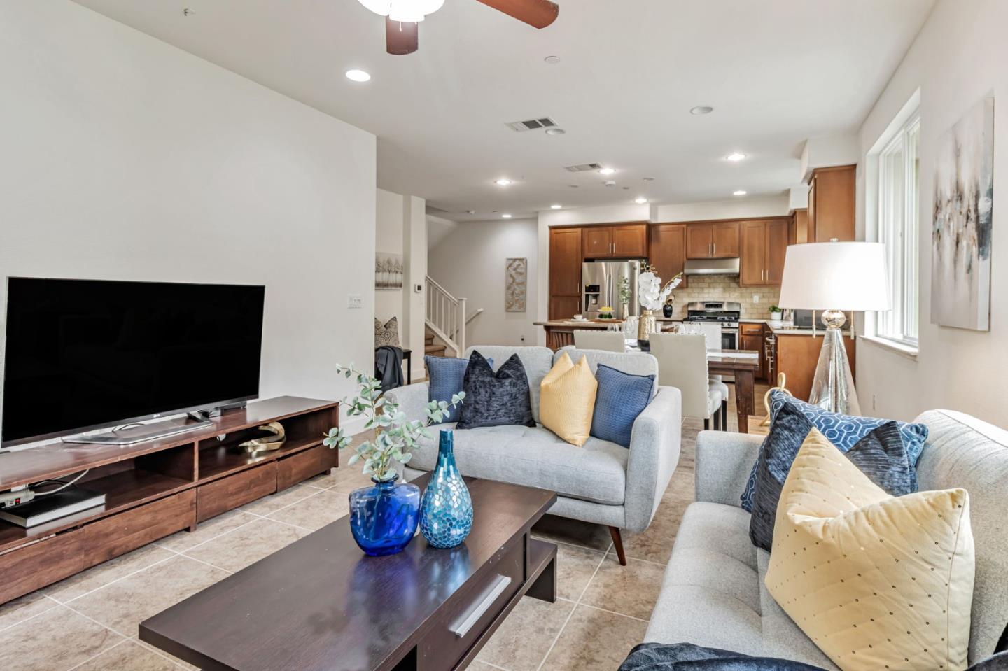 Detail Gallery Image 6 of 39 For 1768 Lee Way, Milpitas,  CA 95035 - 3 Beds | 3 Baths