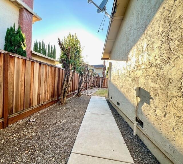Detail Gallery Image 40 of 51 For 1047 Bret Knoll Ct, San Jose,  CA 95120 - 3 Beds | 2/1 Baths