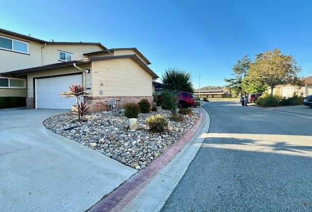 Detail Gallery Image 6 of 51 For 1047 Bret Knoll Ct, San Jose,  CA 95120 - 3 Beds | 2/1 Baths