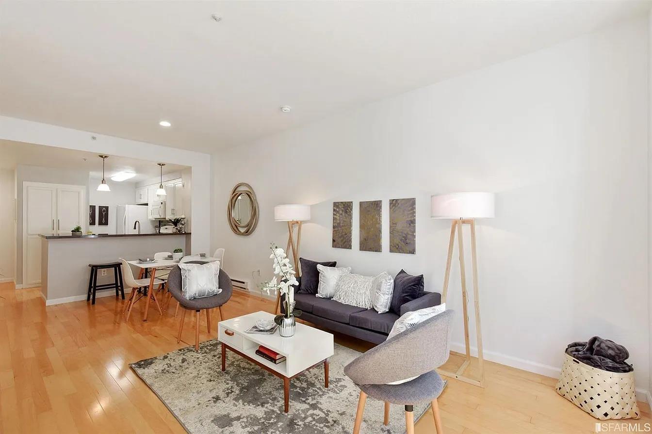 Detail Gallery Image 4 of 11 For 260 Caldecott Ln, Oakland,  CA 94618 - 1 Beds | 1 Baths