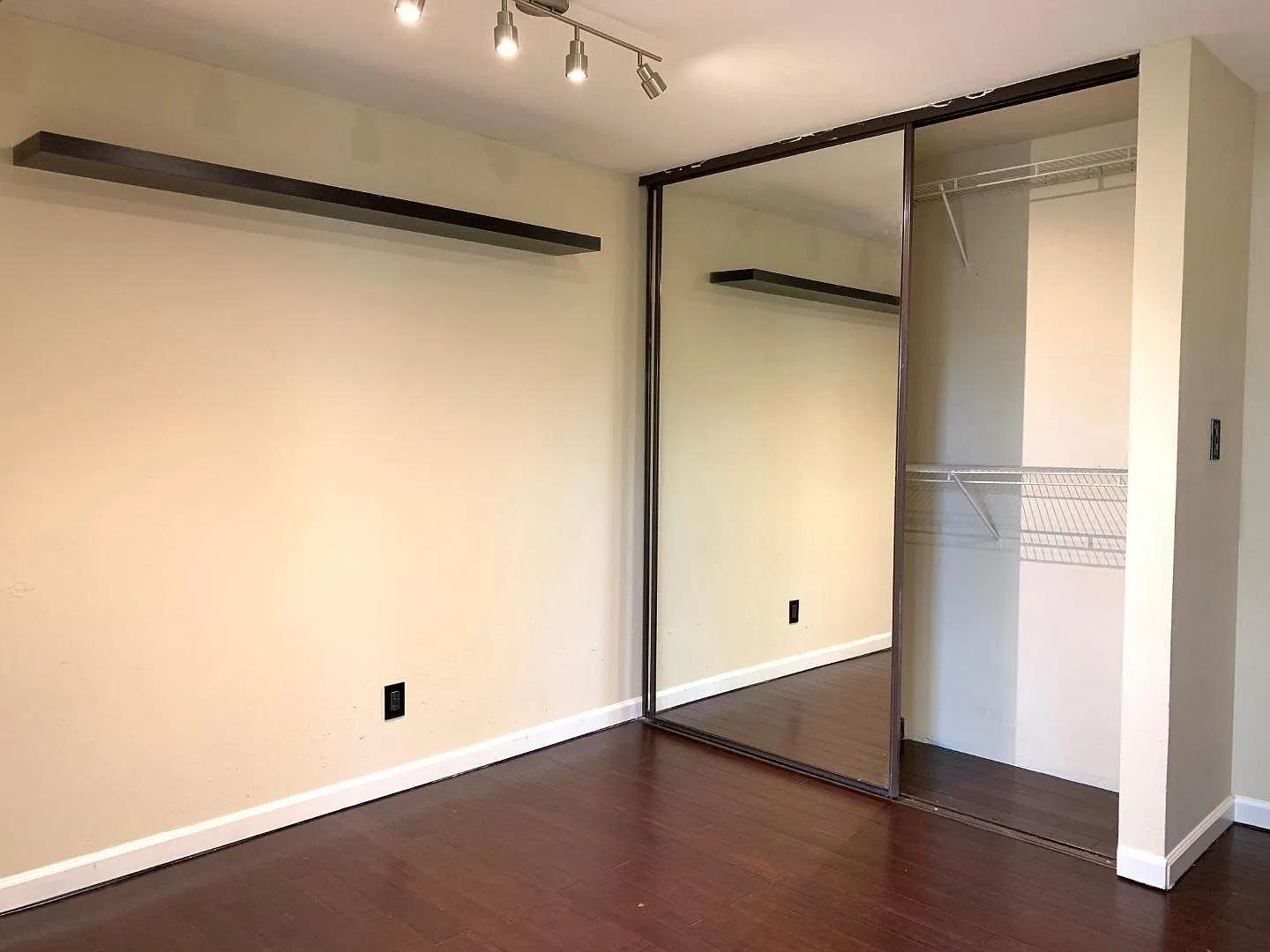 Detail Gallery Image 13 of 16 For 410 Auburn Way, San Jose,  CA 95129 - 2 Beds | 1/1 Baths