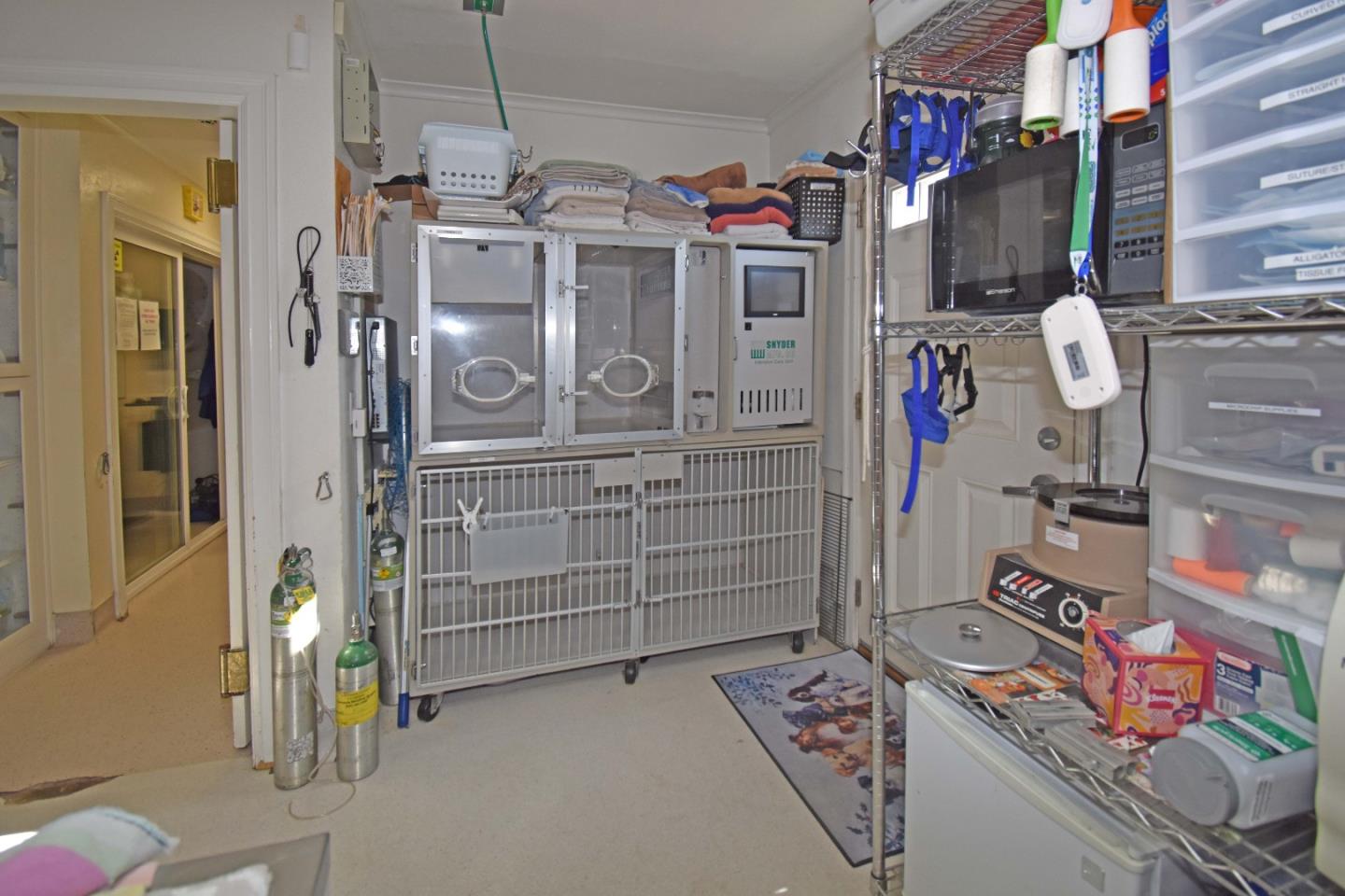 Detail Gallery Image 4 of 11 For 38 East St, Hollister,  CA 95023 - – Beds | – Baths