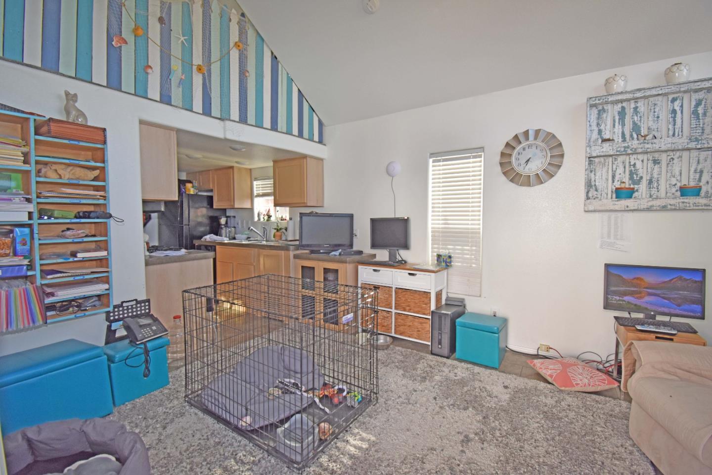 Detail Gallery Image 8 of 11 For 38 East St, Hollister,  CA 95023 - – Beds | – Baths