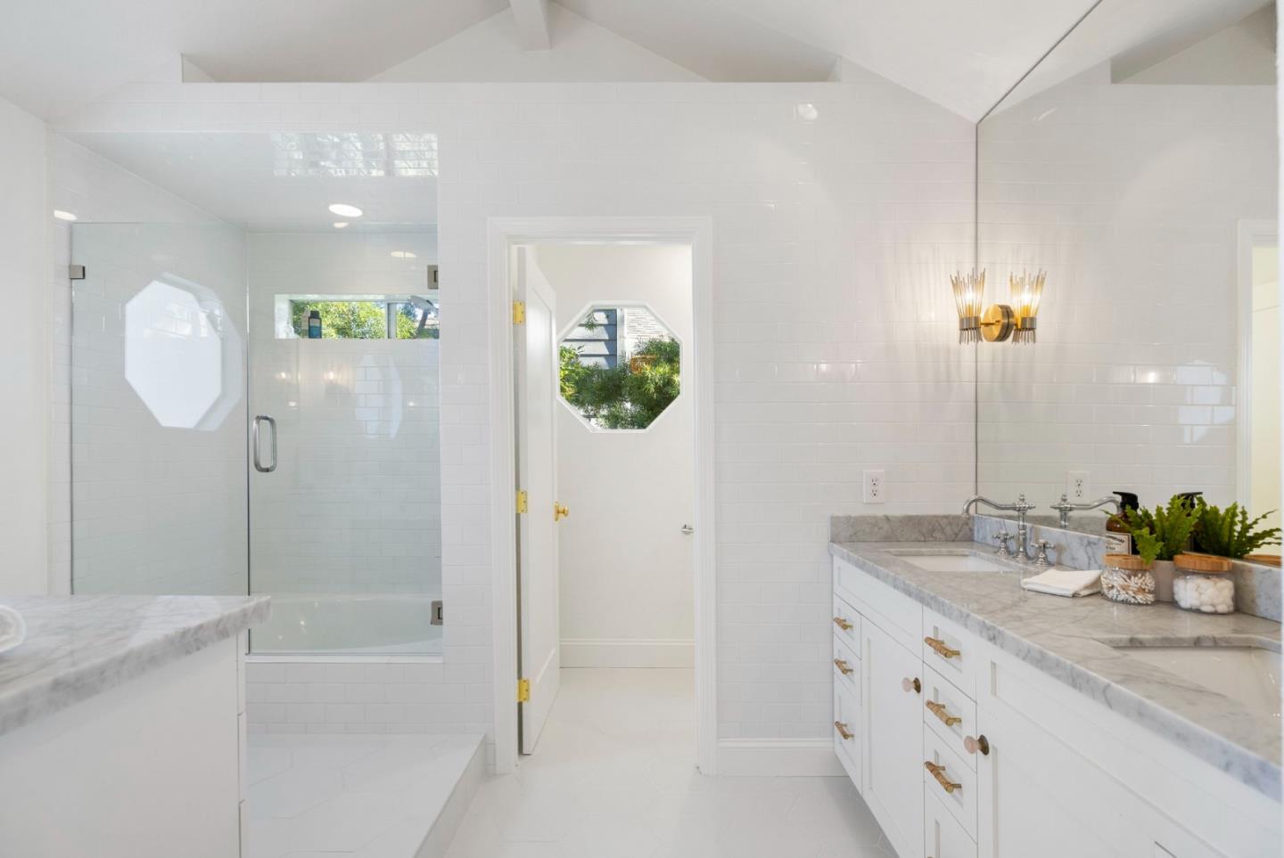 Detail Gallery Image 36 of 60 For 704 Anacapa Ln, Foster City,  CA 94404 - 3 Beds | 2/1 Baths