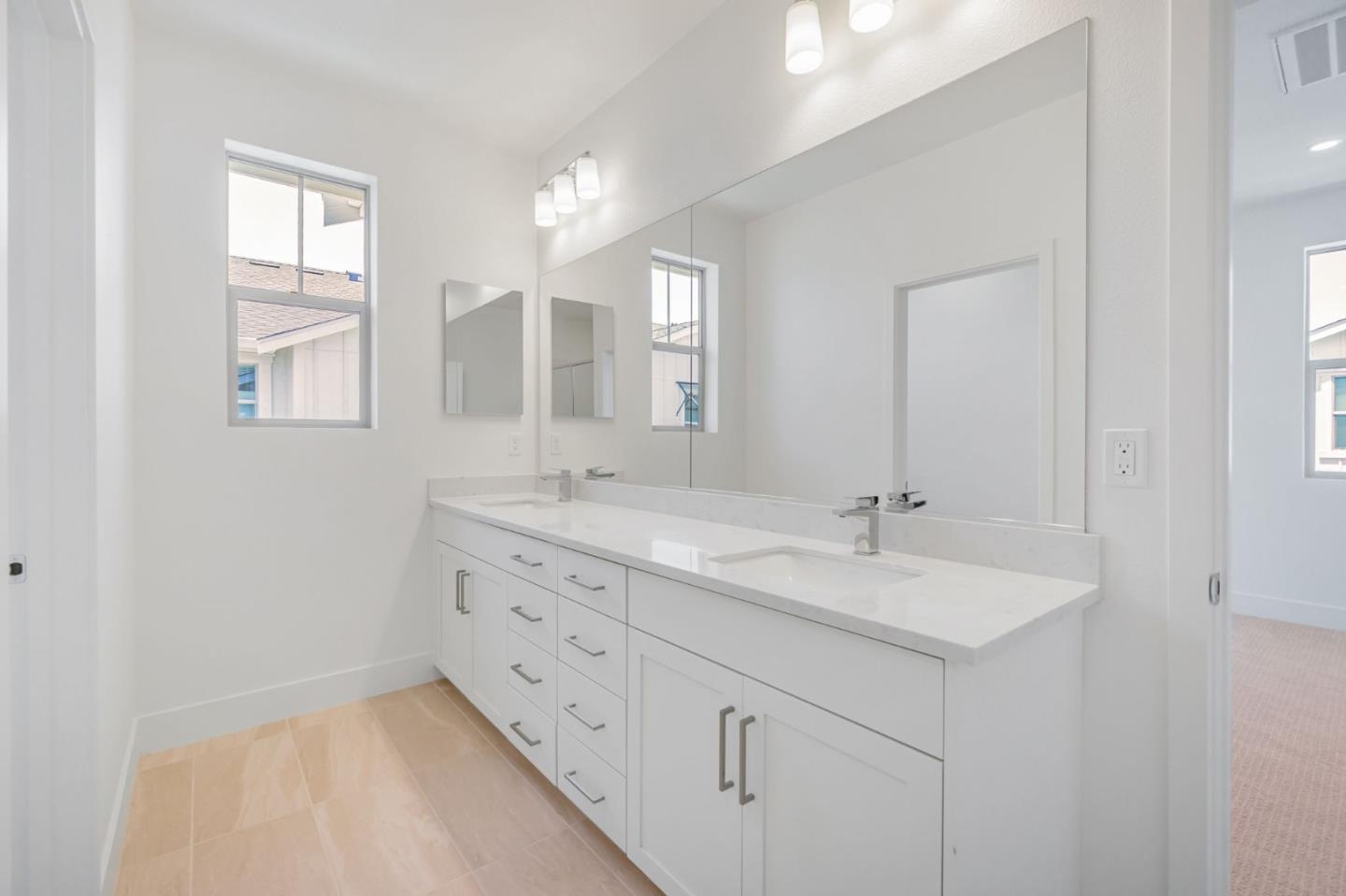 Detail Gallery Image 15 of 17 For 225 Oak Cir, Walnut Creek,  CA 94597 - 4 Beds | 3/1 Baths