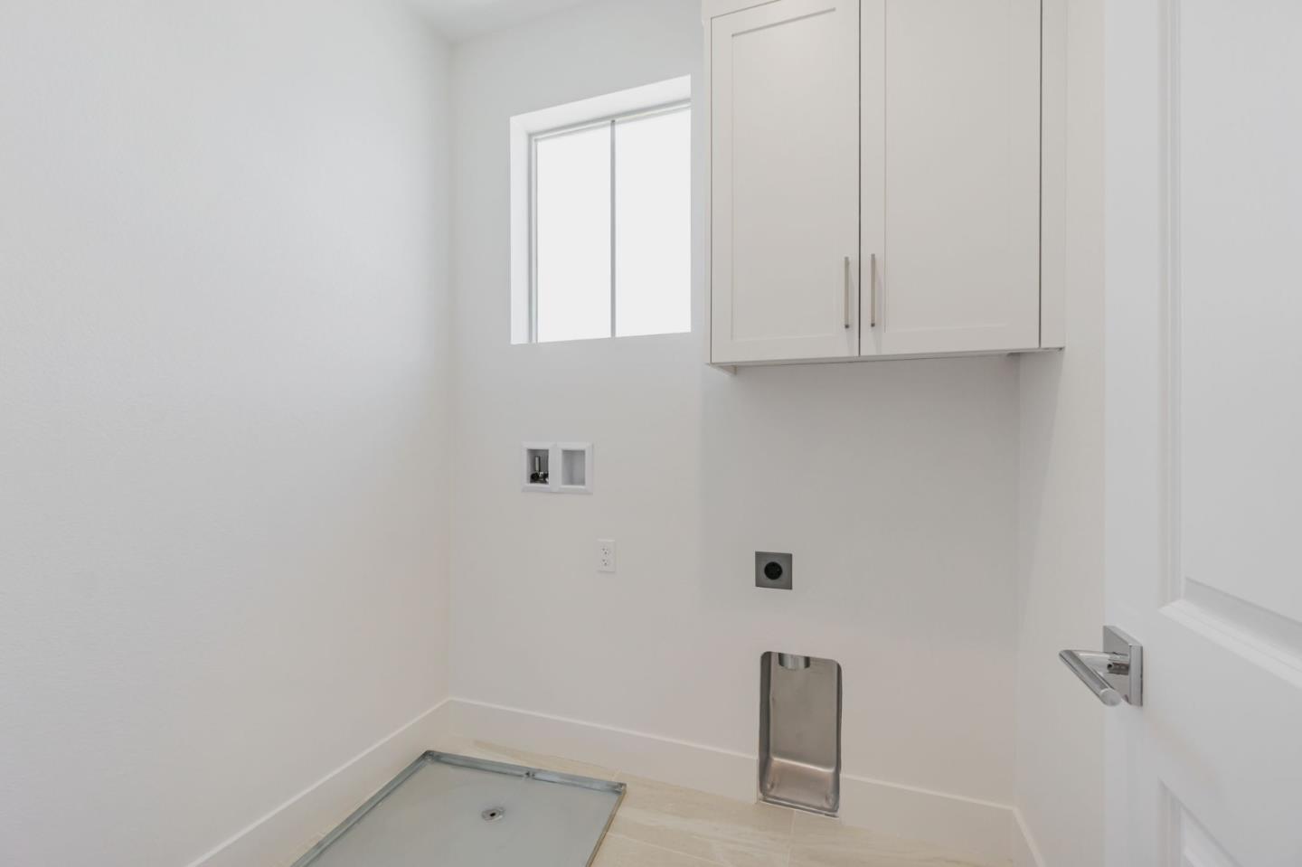Detail Gallery Image 16 of 17 For 225 Oak Cir, Walnut Creek,  CA 94597 - 4 Beds | 3/1 Baths