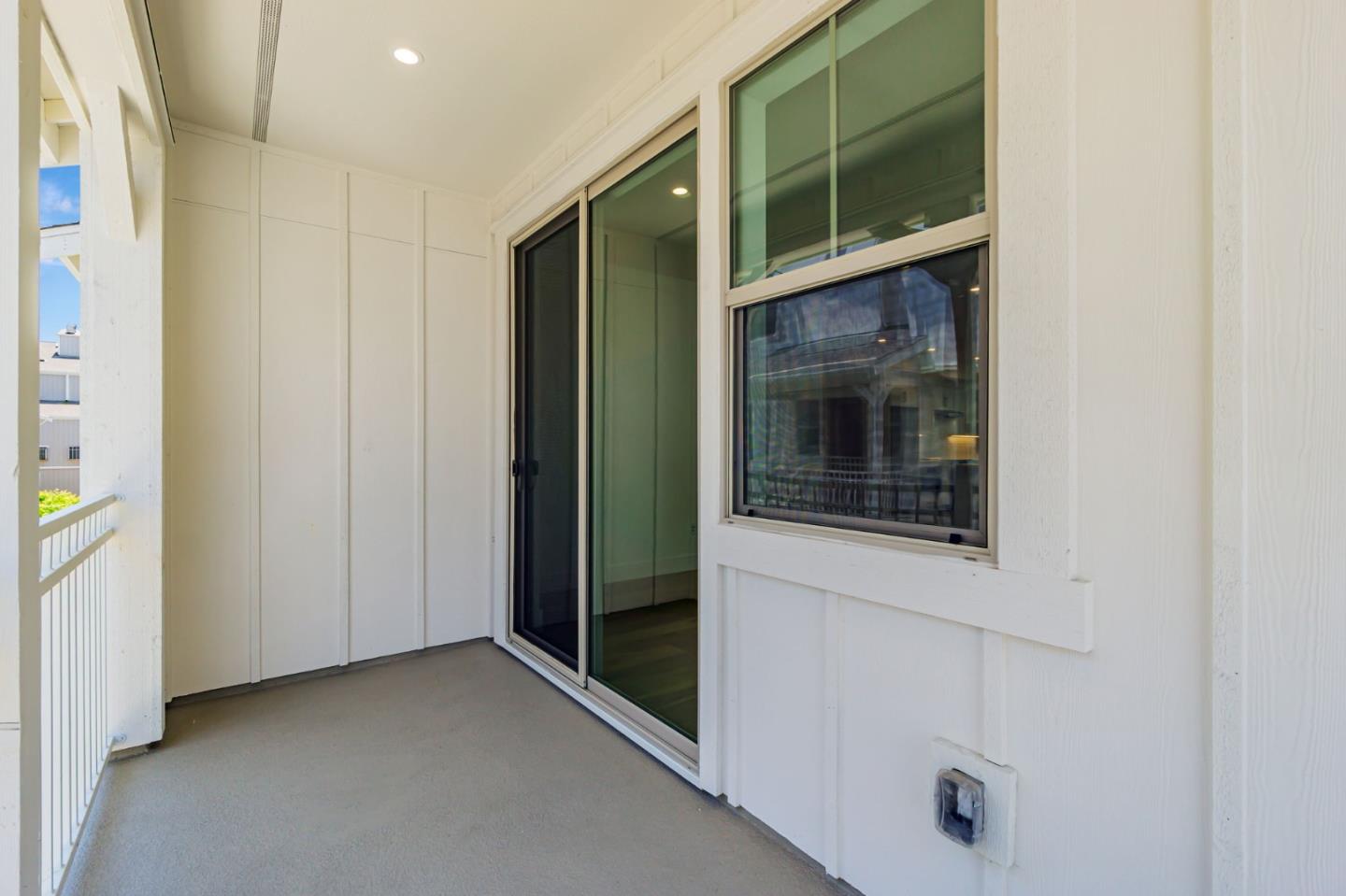 Detail Gallery Image 17 of 17 For 225 Oak Cir, Walnut Creek,  CA 94597 - 4 Beds | 3/1 Baths
