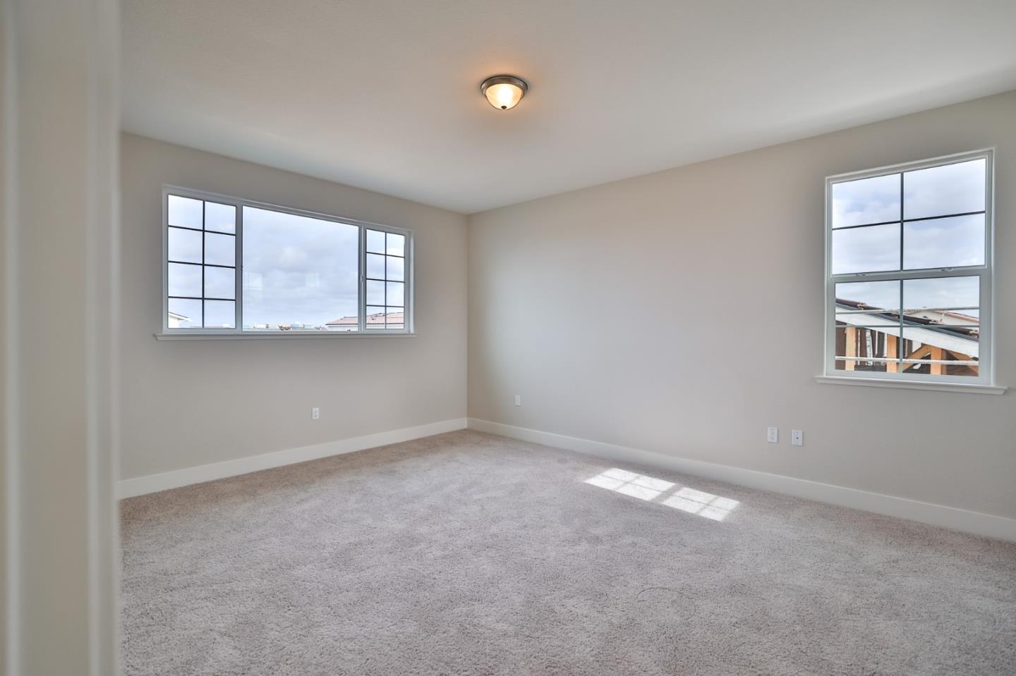 Detail Gallery Image 20 of 26 For 591 Santa Lucia Way, Marina,  CA 93933 - 3 Beds | 2/1 Baths
