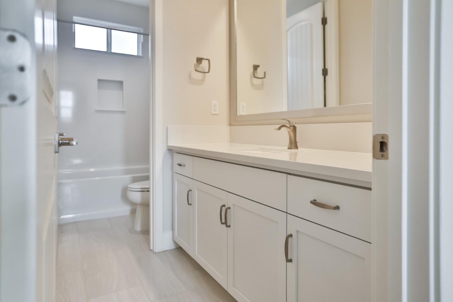 Detail Gallery Image 24 of 26 For 591 Santa Lucia Way, Marina,  CA 93933 - 3 Beds | 2/1 Baths