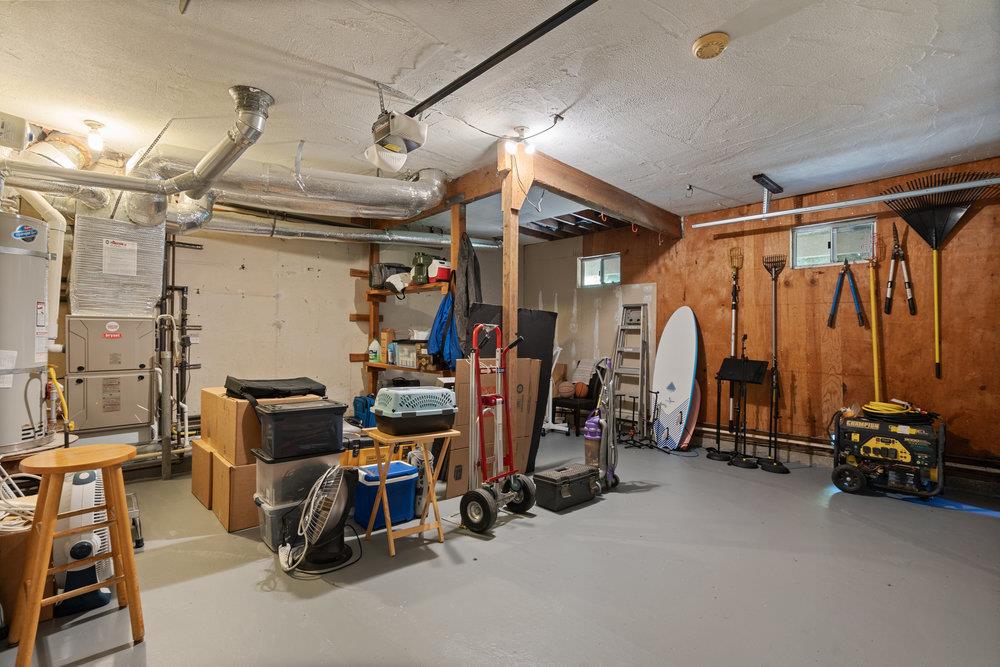 Detail Gallery Image 17 of 29 For 4760 Soquel Creek Rd, Soquel,  CA 95073 - 4 Beds | 2/1 Baths