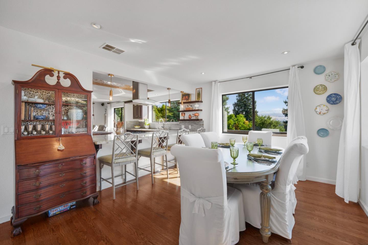 Detail Gallery Image 13 of 40 For 17750 Trumpp Ct, Morgan Hill,  CA 95037 - 3 Beds | 2/1 Baths