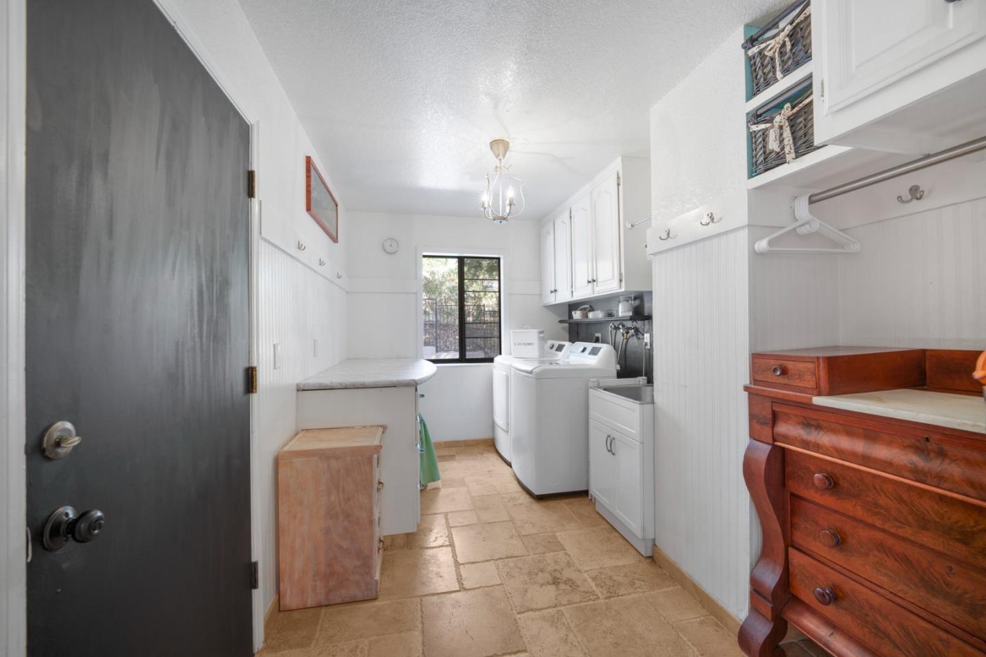 Detail Gallery Image 16 of 40 For 17750 Trumpp Ct, Morgan Hill,  CA 95037 - 3 Beds | 2/1 Baths