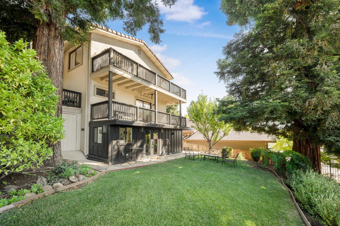 Detail Gallery Image 3 of 40 For 17750 Trumpp Ct, Morgan Hill,  CA 95037 - 3 Beds | 2/1 Baths