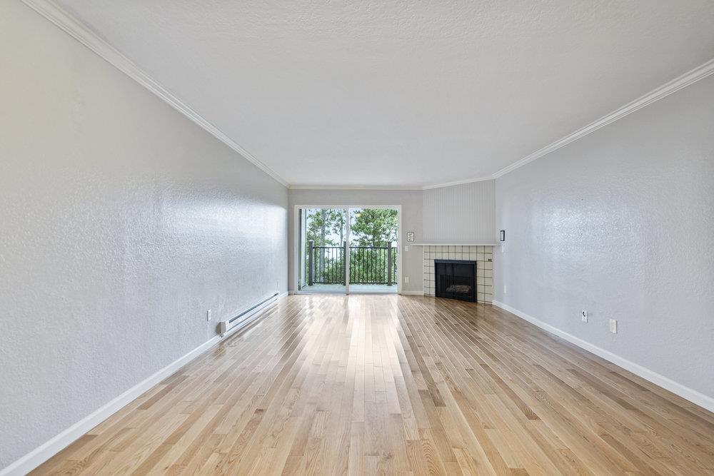 Detail Gallery Image 10 of 36 For 250 Forest Ridge Rd #5,  Monterey,  CA 93940 - 2 Beds | 2 Baths