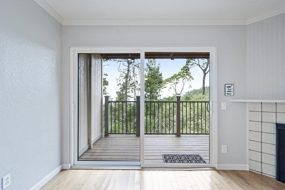 Detail Gallery Image 12 of 36 For 250 Forest Ridge Rd #5,  Monterey,  CA 93940 - 2 Beds | 2 Baths