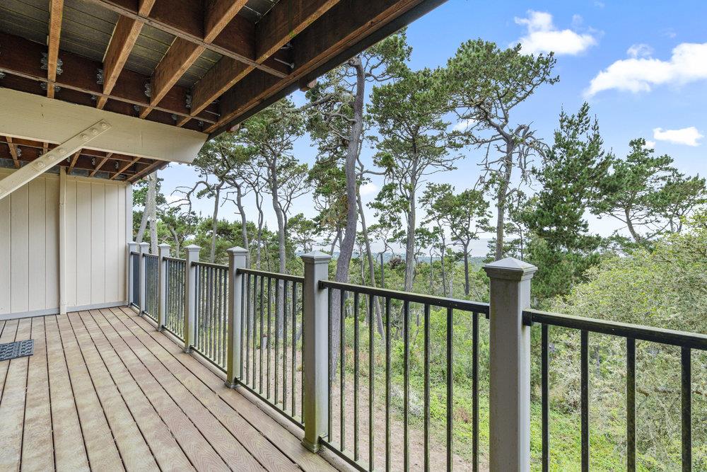 Detail Gallery Image 25 of 36 For 250 Forest Ridge Rd #5,  Monterey,  CA 93940 - 2 Beds | 2 Baths