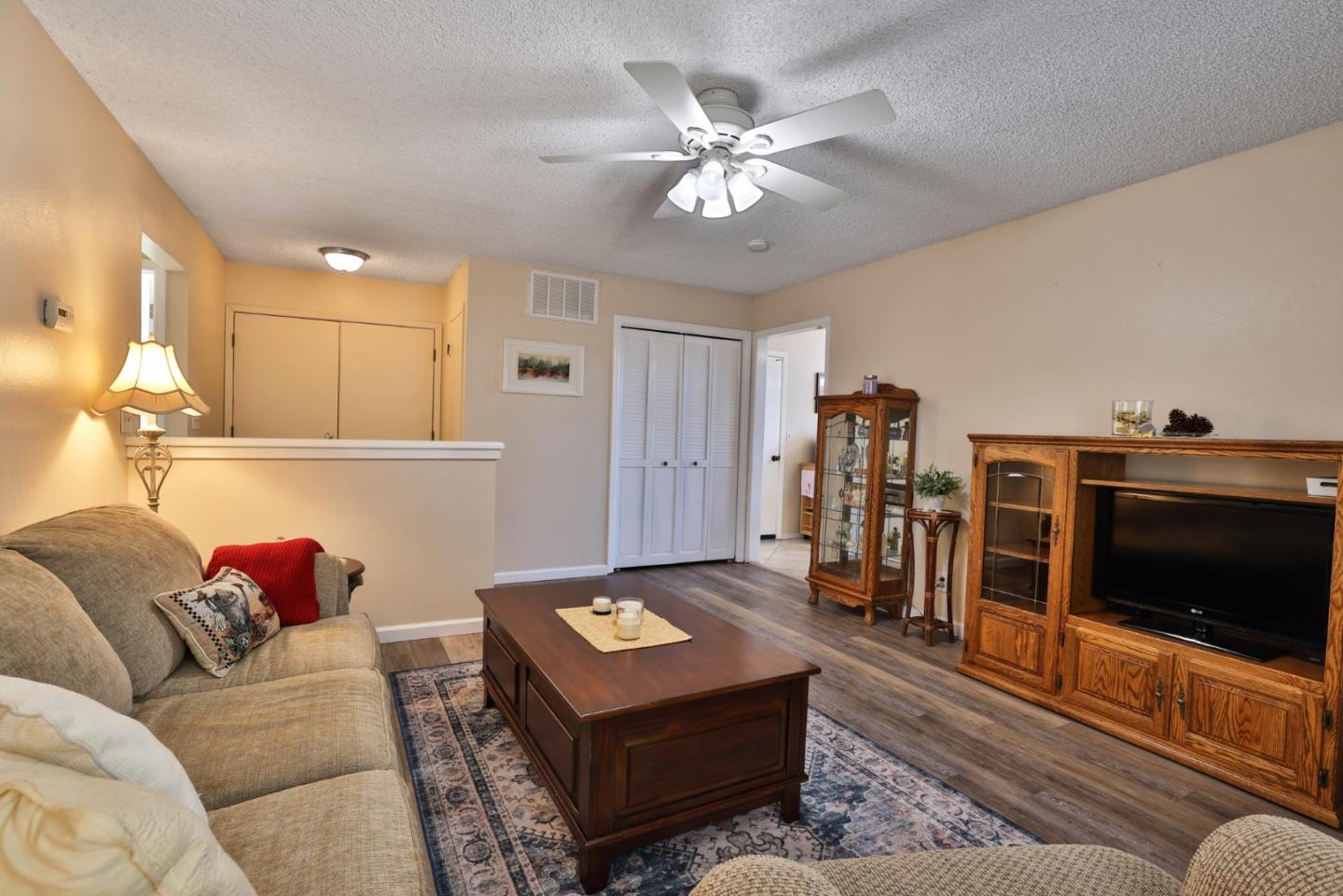 Detail Gallery Image 4 of 38 For 6484 Cebu Ct, San Jose,  CA 95119 - 3 Beds | 2 Baths