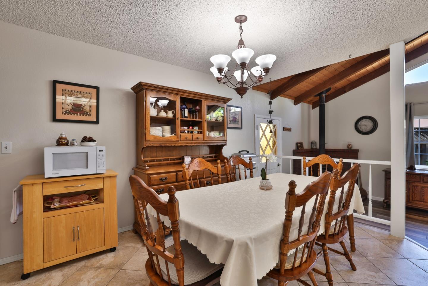 Detail Gallery Image 9 of 38 For 6484 Cebu Ct, San Jose,  CA 95119 - 3 Beds | 2 Baths