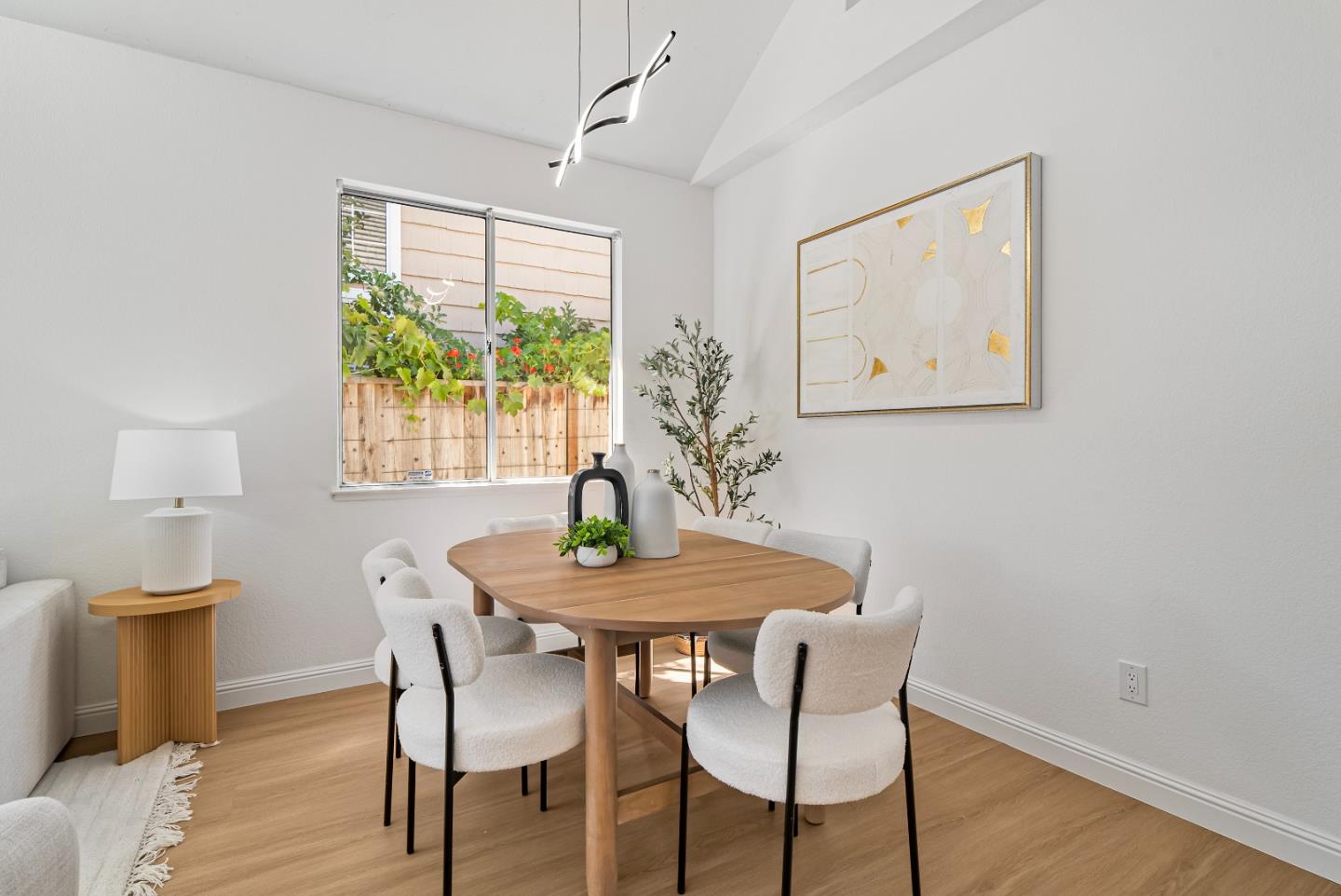 Detail Gallery Image 12 of 44 For 1274 Notting Hill Dr, San Jose,  CA 95131 - 3 Beds | 2/1 Baths