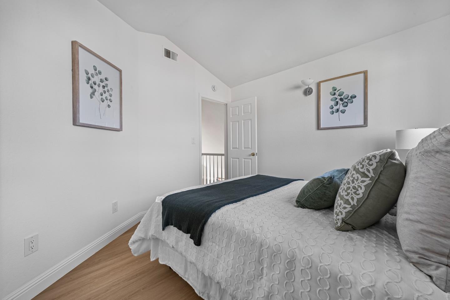 Detail Gallery Image 28 of 44 For 1274 Notting Hill Dr, San Jose,  CA 95131 - 3 Beds | 2/1 Baths