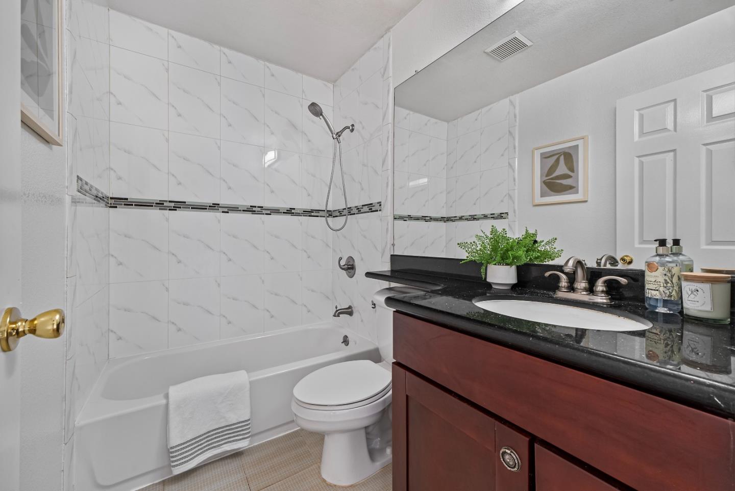 Detail Gallery Image 32 of 44 For 1274 Notting Hill Dr, San Jose,  CA 95131 - 3 Beds | 2/1 Baths