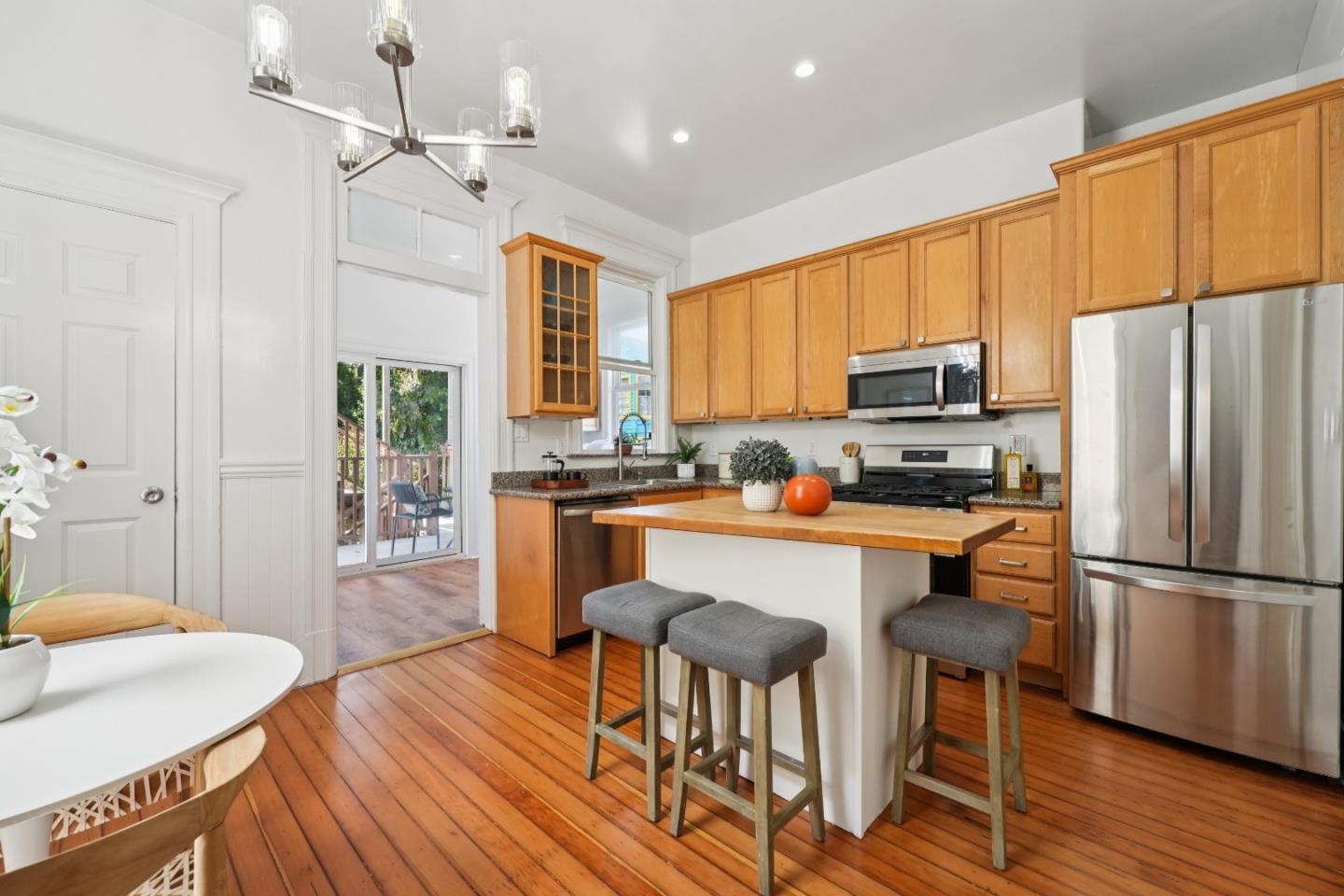 Detail Gallery Image 23 of 59 For 1212 Alabama St, San Francisco,  CA 94110 - 3 Beds | 1/1 Baths