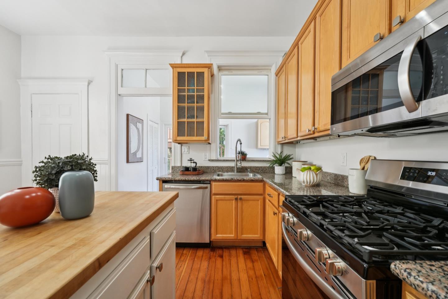 Detail Gallery Image 28 of 59 For 1212 Alabama St, San Francisco,  CA 94110 - 3 Beds | 1/1 Baths