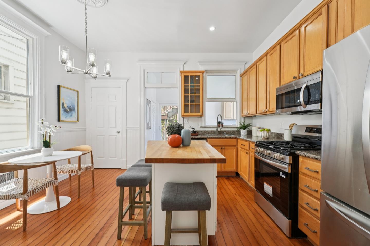 Detail Gallery Image 31 of 59 For 1212 Alabama St, San Francisco,  CA 94110 - 3 Beds | 1/1 Baths