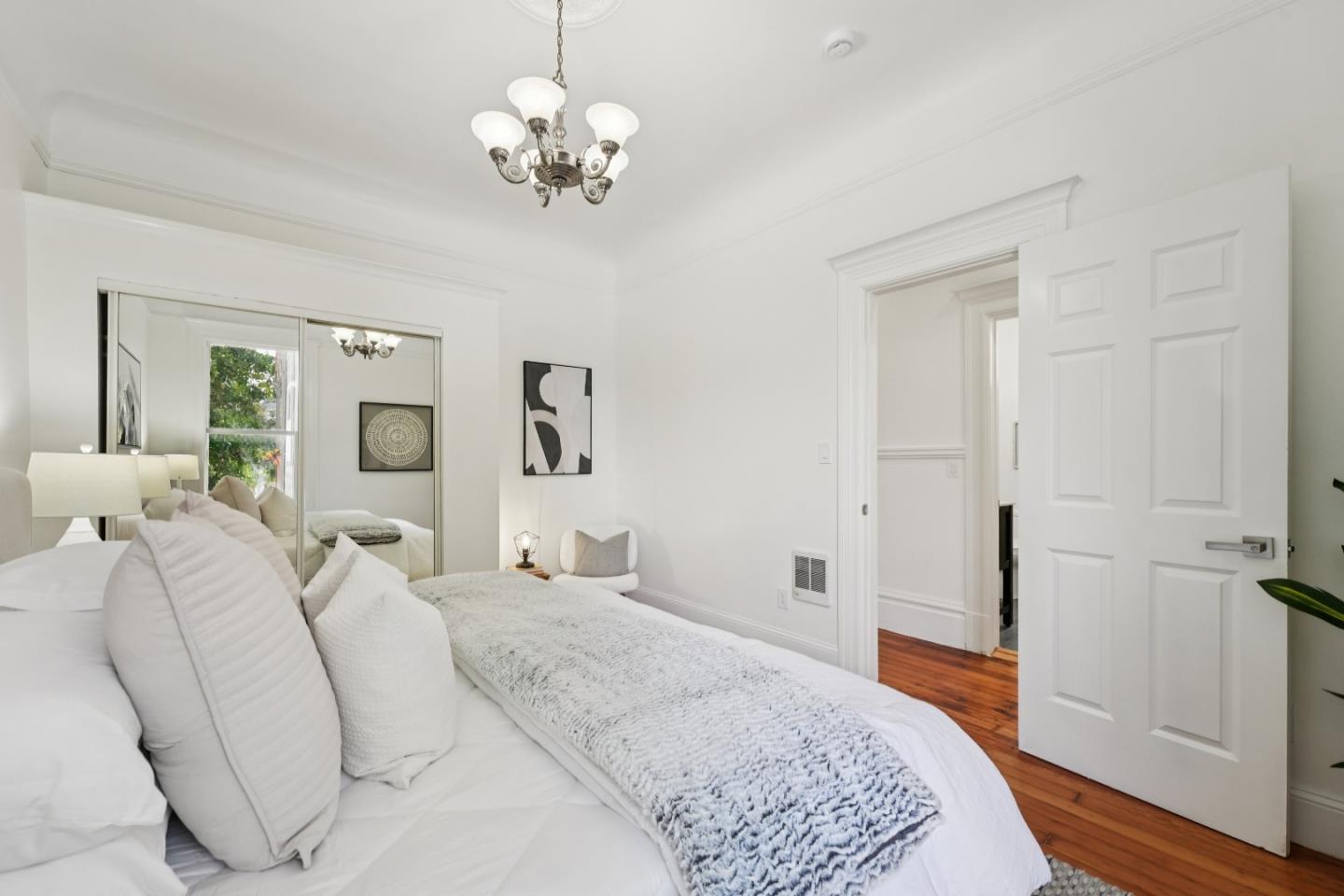 Detail Gallery Image 41 of 59 For 1212 Alabama St, San Francisco,  CA 94110 - 3 Beds | 1/1 Baths