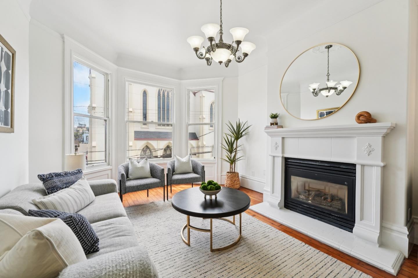 Detail Gallery Image 6 of 59 For 1212 Alabama St, San Francisco,  CA 94110 - 3 Beds | 1/1 Baths