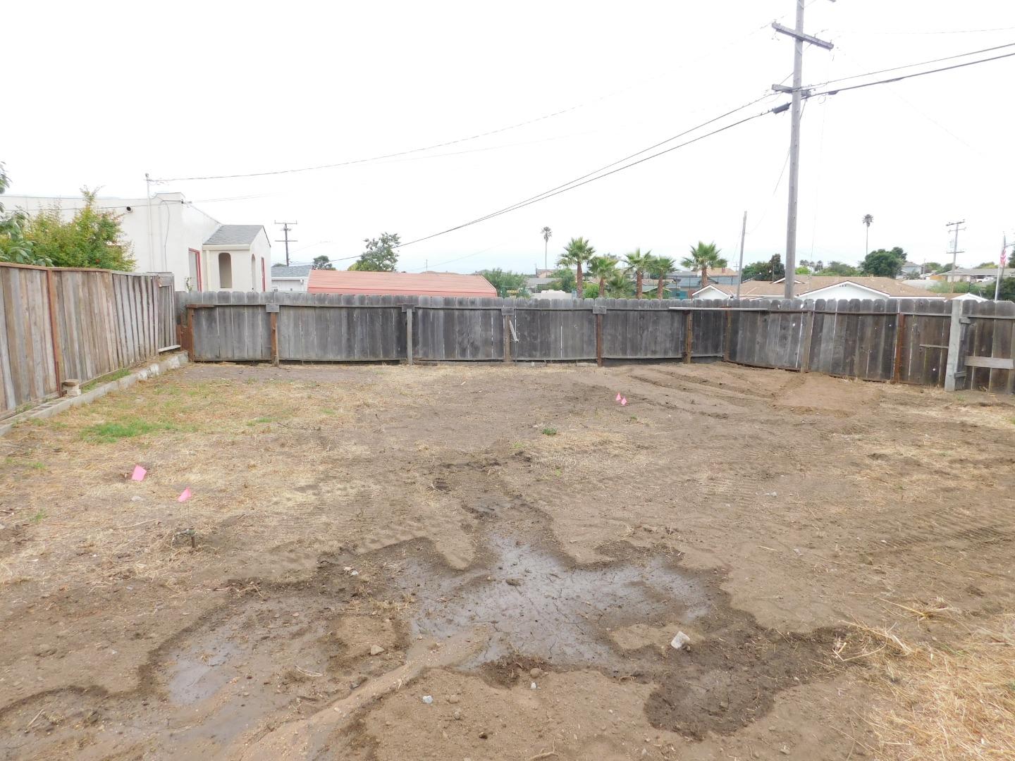 Detail Gallery Image 3 of 10 For 313 Paul Ave, Salinas,  CA 93906 - 2 Beds | 1 Baths