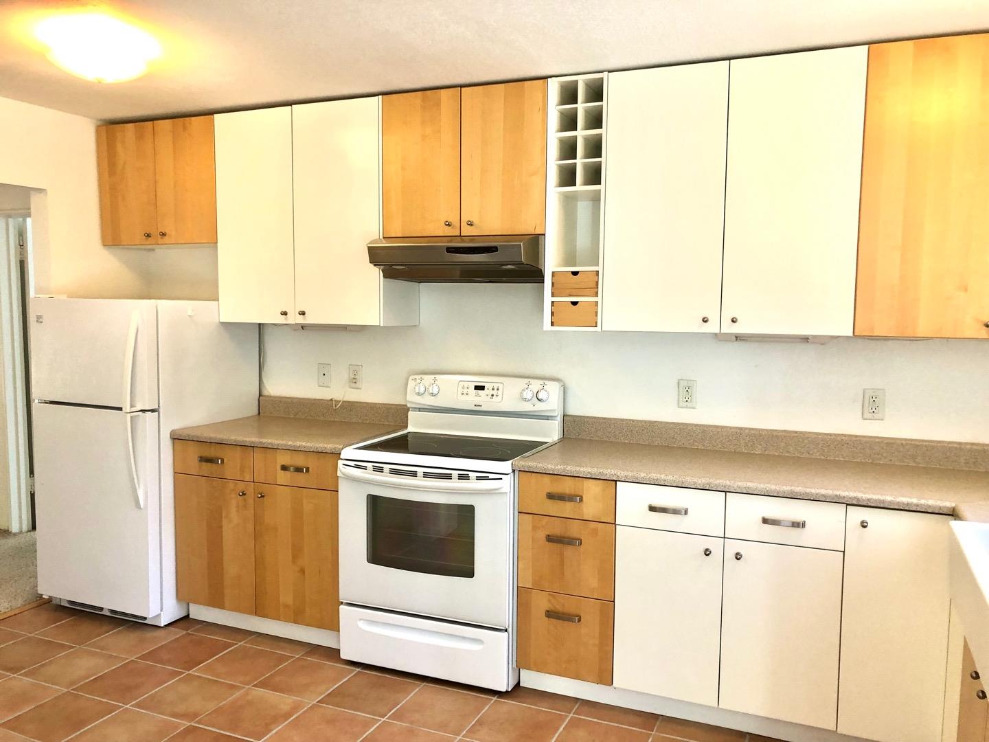 Detail Gallery Image 10 of 22 For 17 Saucito Ave, Del Rey Oaks,  CA 93940 - 3 Beds | 1/1 Baths