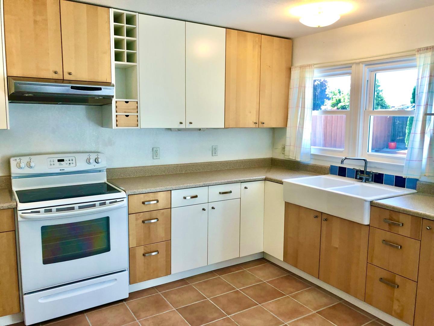 Detail Gallery Image 9 of 22 For 17 Saucito Ave, Del Rey Oaks,  CA 93940 - 3 Beds | 1/1 Baths