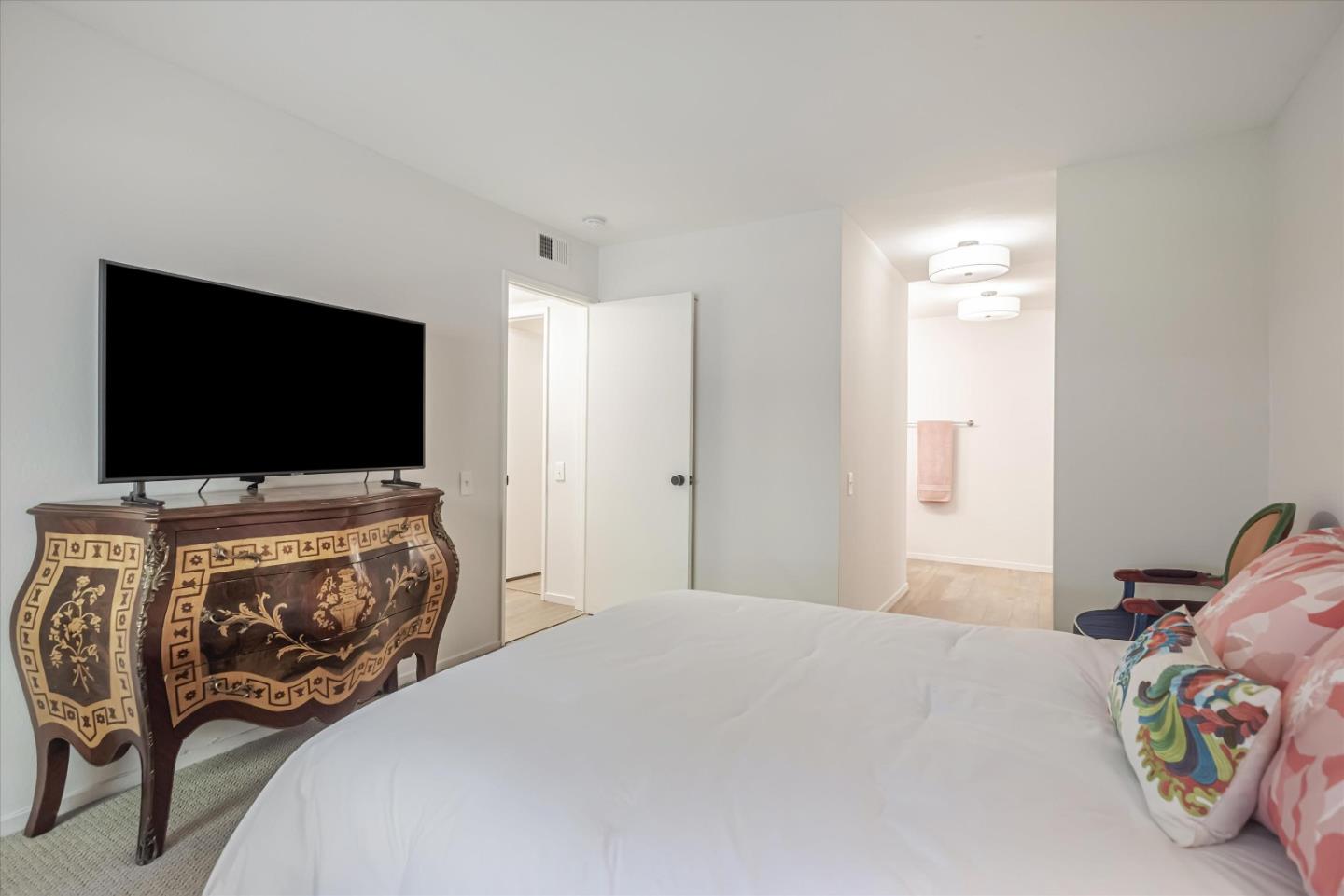 Detail Gallery Image 19 of 40 For 3334 Brittan Ave #9,  San Carlos,  CA 94070 - 2 Beds | 2 Baths
