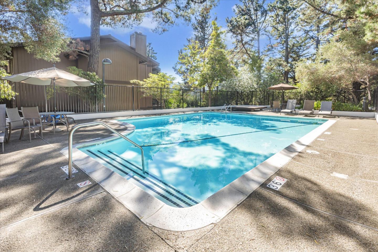 Detail Gallery Image 38 of 40 For 3334 Brittan Ave #9,  San Carlos,  CA 94070 - 2 Beds | 2 Baths
