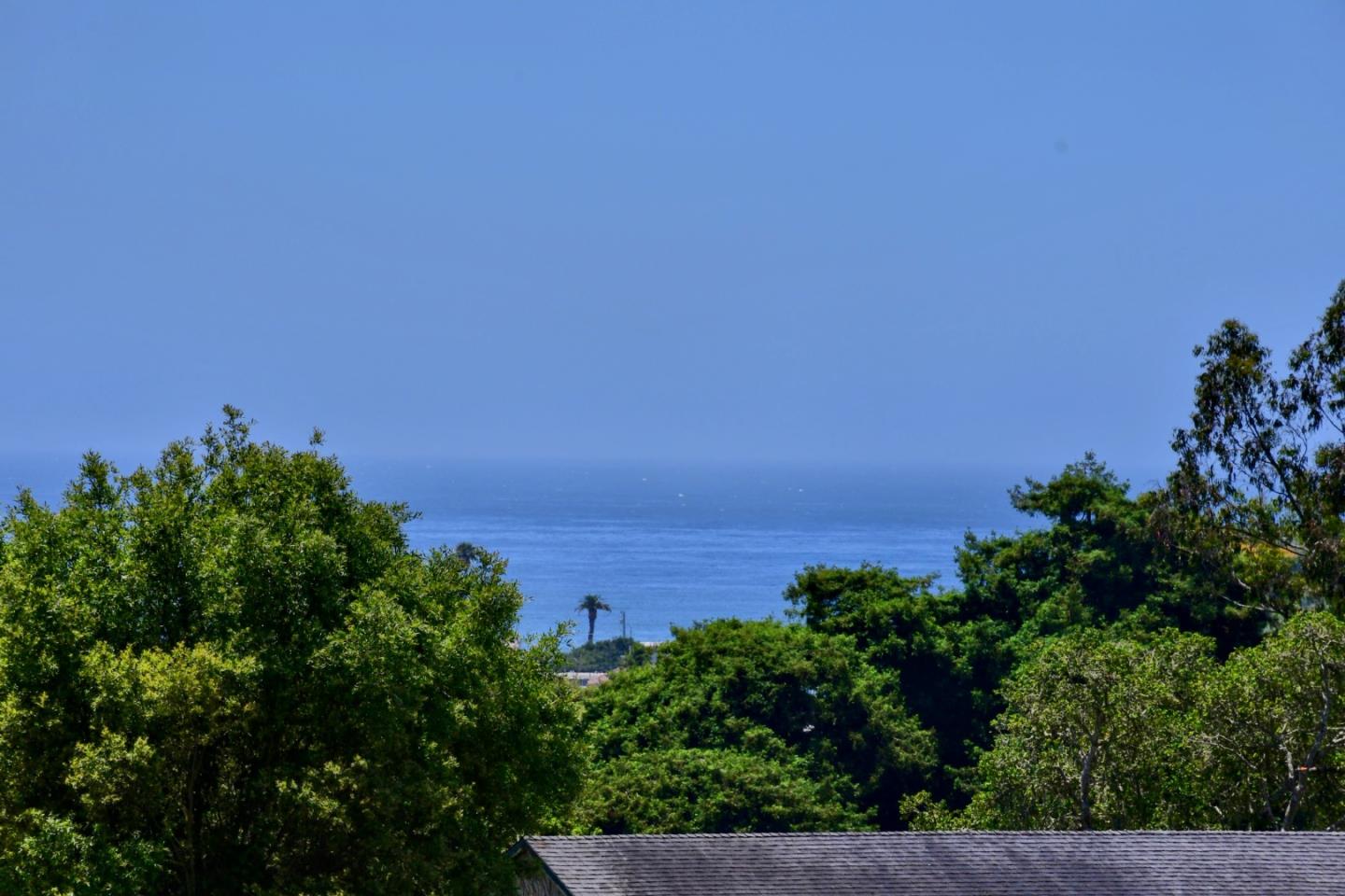 Detail Gallery Image 1 of 31 For 136 Aptos Village Way #1,  Aptos,  CA 95003 - 2 Beds | 2 Baths